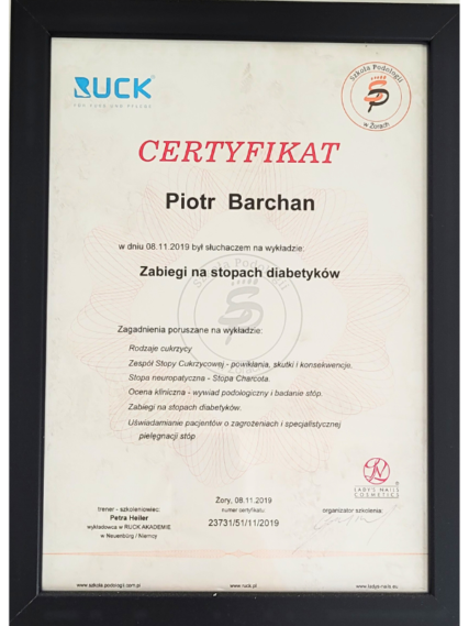 Kwalifikacje podologa Piotra Barchana-15